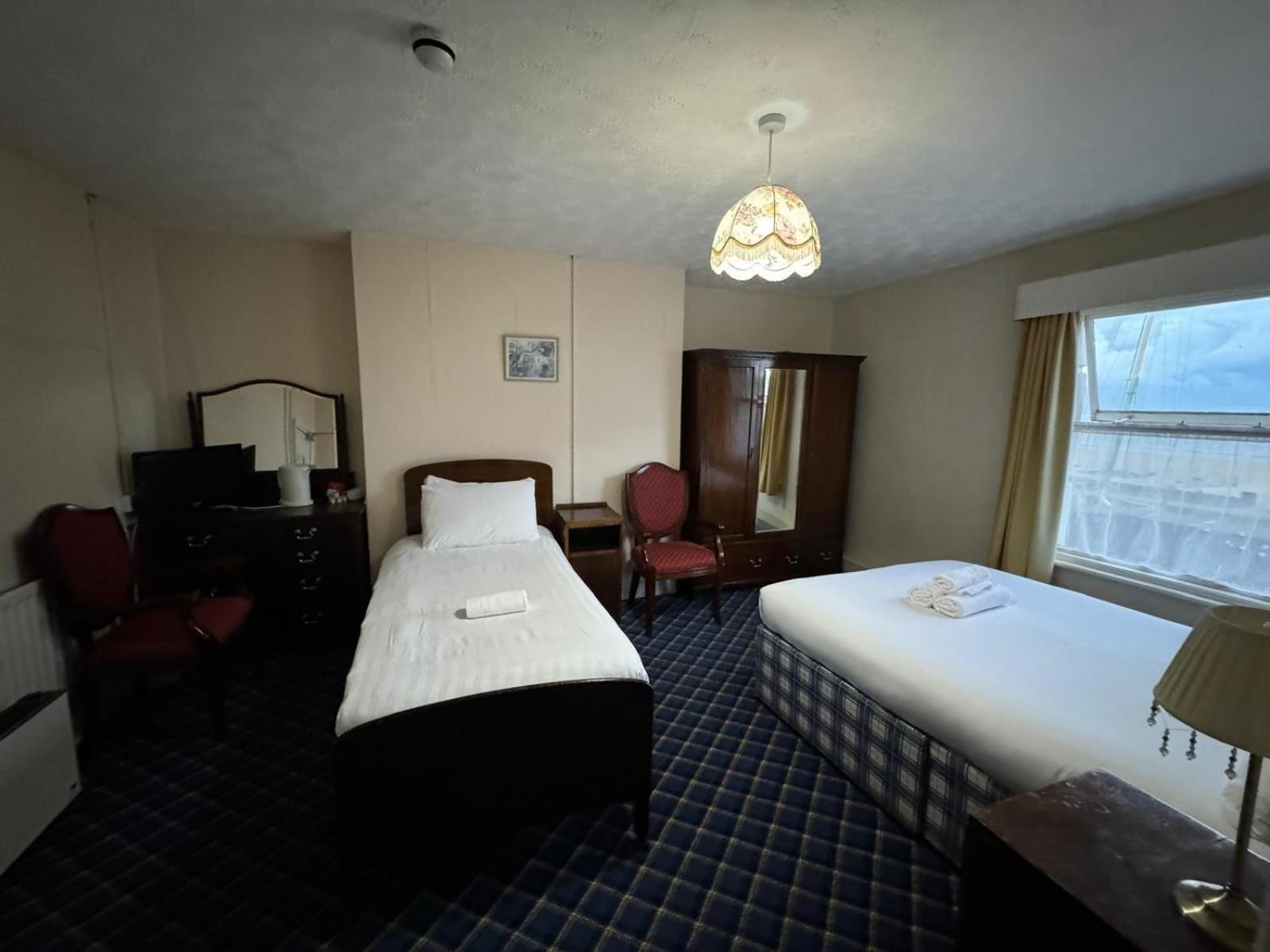 Royal Hotel Great Yarmouth Exterior photo
