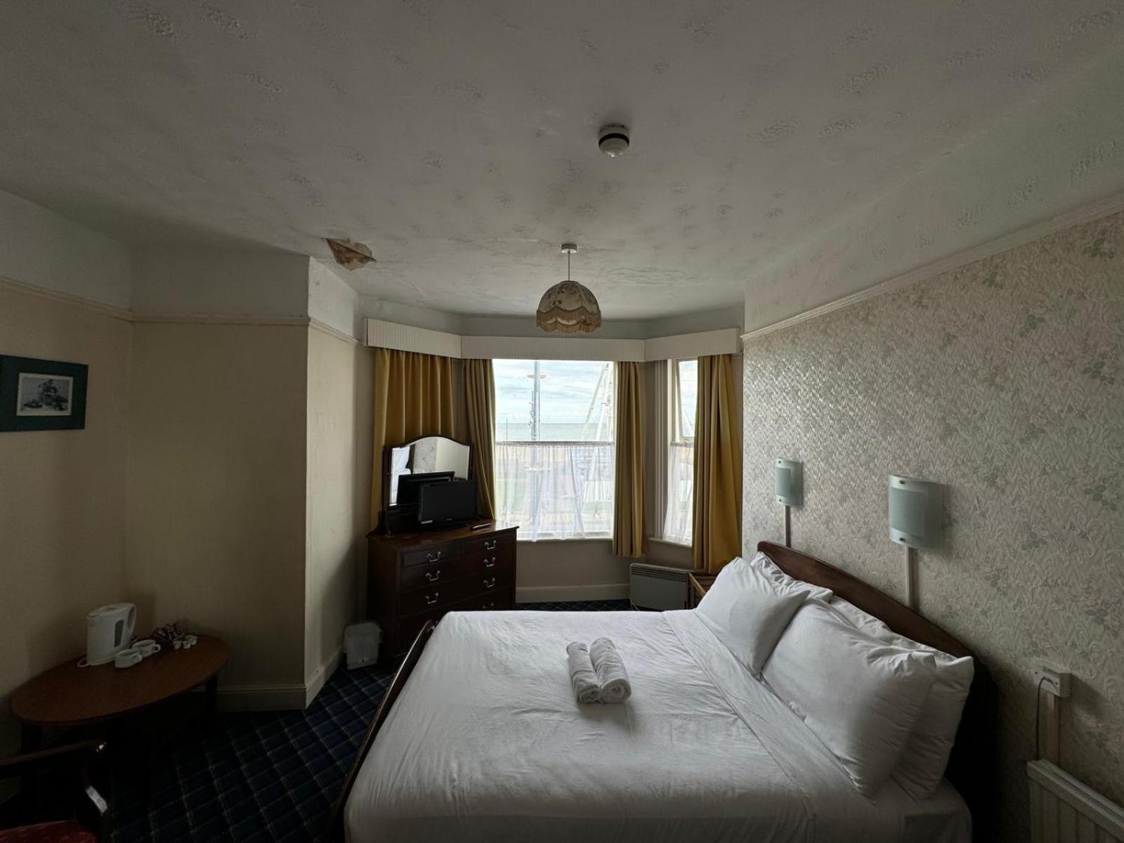 Royal Hotel Great Yarmouth Room photo