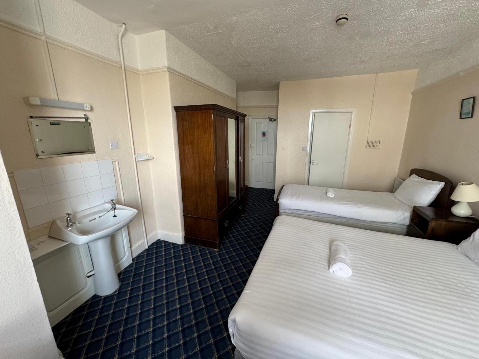 Royal Hotel Great Yarmouth Room photo