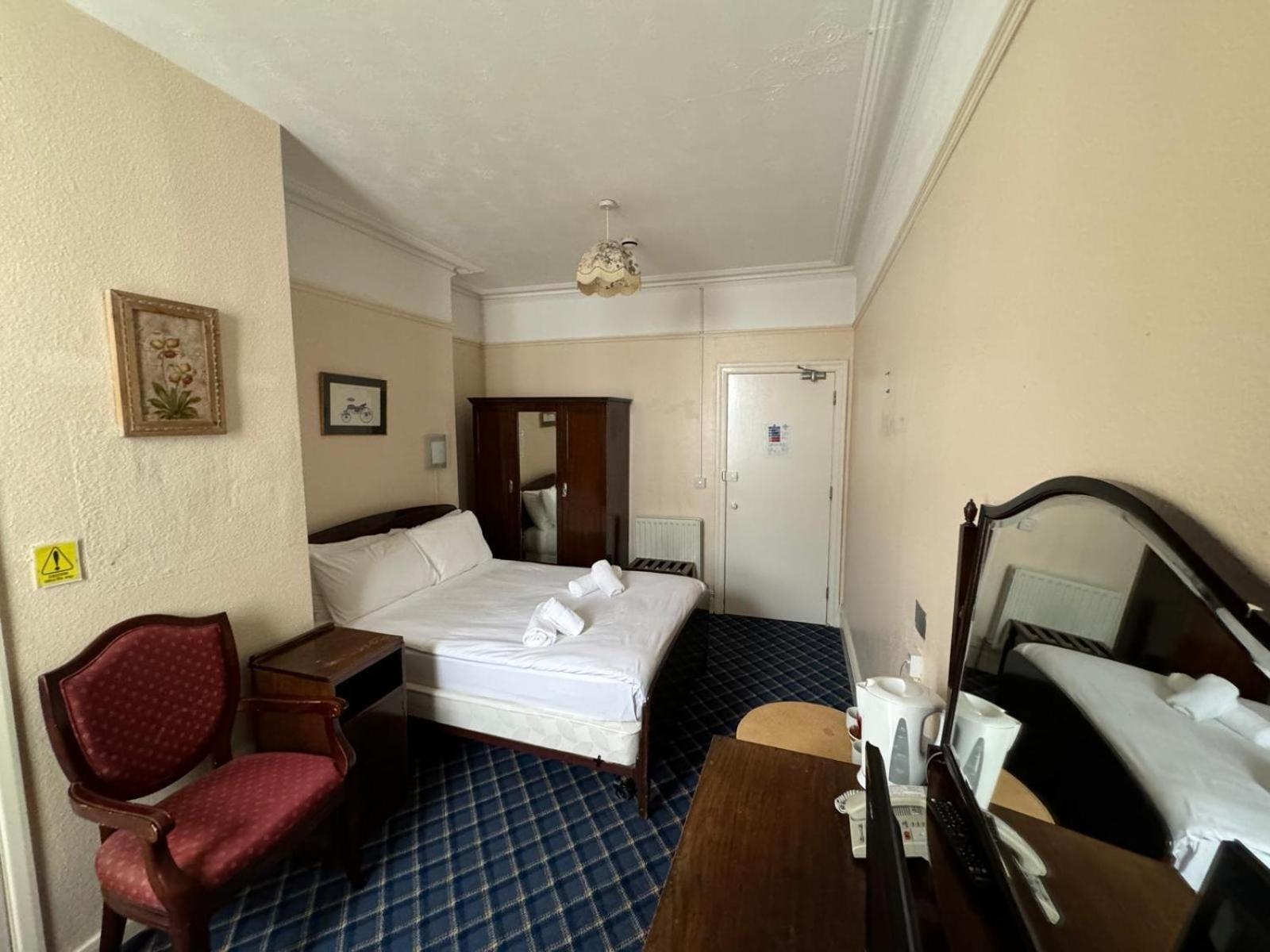 Royal Hotel Great Yarmouth Room photo